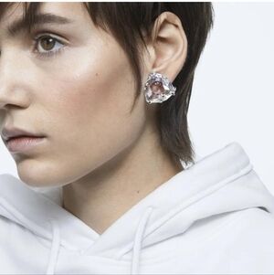 Swarovski Mesmera Earring